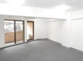 日興児玉パレス南青山ビルの外観