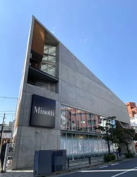 Tri-Angle MINAMIAOYAMAの外観