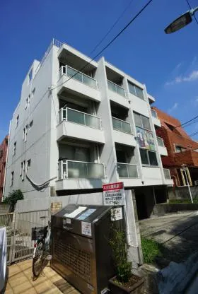 マンション眉山ビルの外観