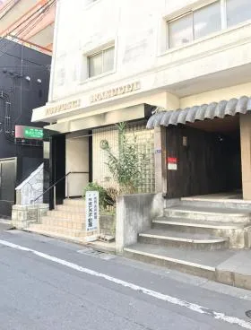 六本木グランドールの外観