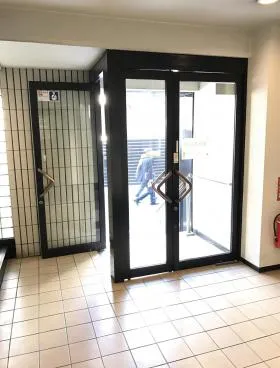 六本木グランドールの外観