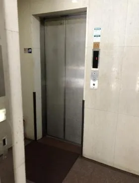 六本木稲垣ビルの外観