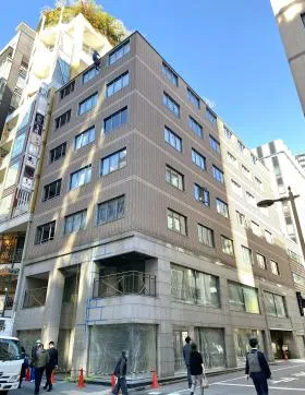 Ginza Willow Avenue BLDGの外観