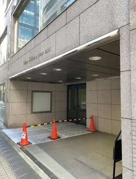 Ginza Willow Avenue BLDGの外観