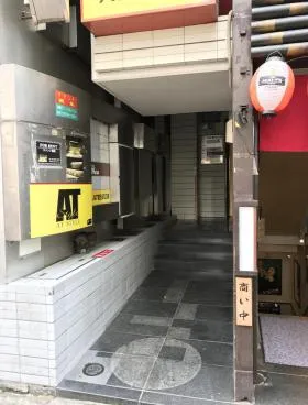 六本木東李閣ビルの外観