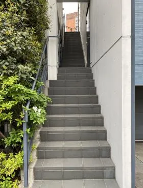 IPC麻布龍土町(龍土館ビル)ビルの外観