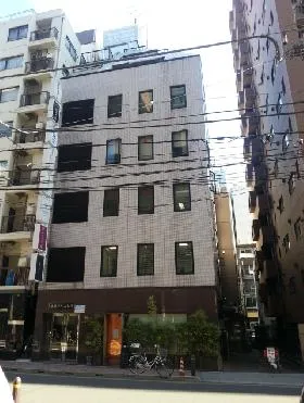 銀座アルカビルの外観