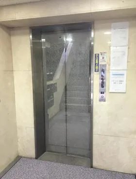 銀座アルカビルの外観