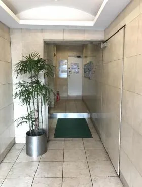 鳥勝ビルの外観