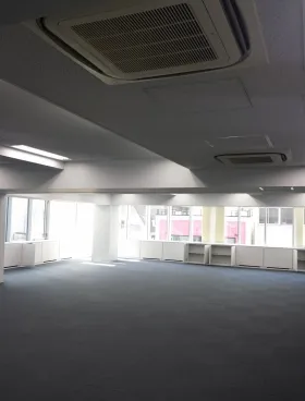 第一恒産ビルの外観