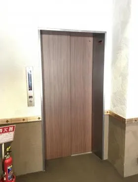 インペリアル六本木の外観