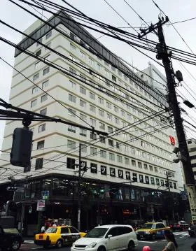 ロア六本木共同の外観