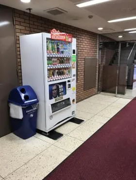 陽光銀座三原橋ビルの外観