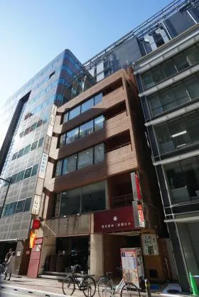 陽光銀座三原橋ビルの外観