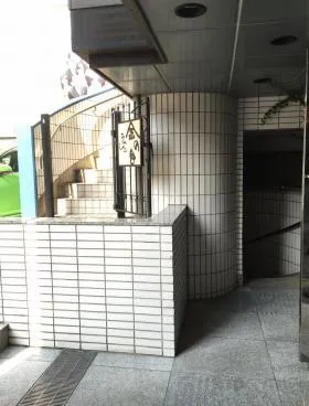 竹岡ビルの外観