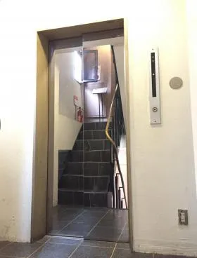 六本木タカヒラビルの外観