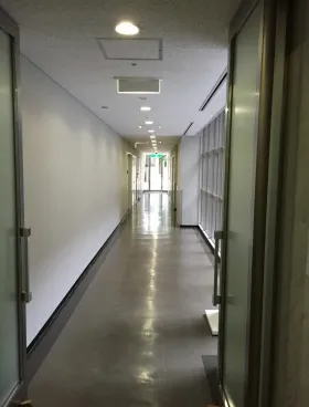 イースト六本木ビルの外観