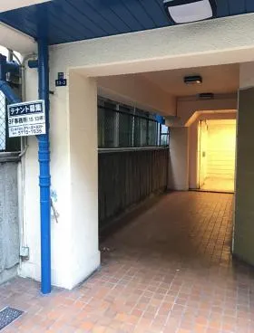 六本木アネックスの外観