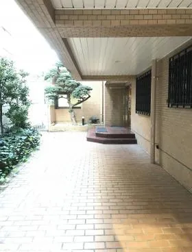マノア六本木ビルの外観