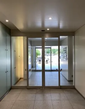 METLIFE青山ビルの外観