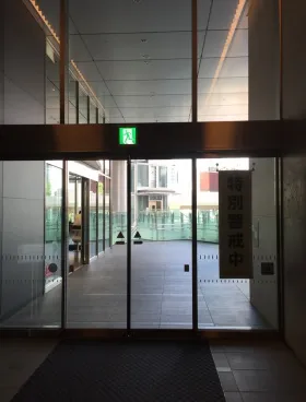 六本木ヒルズクロスポイントの外観
