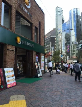 日章ビルの外観