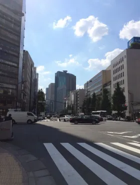 日章ビルの外観