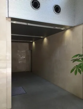 プレリー銀座ビルの外観