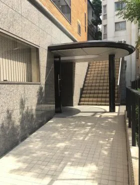 Foresight南麻布ビルの外観