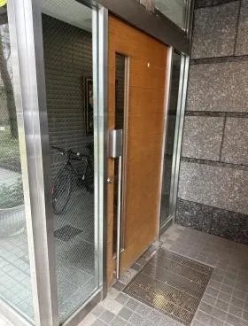 OJハウスビルの外観
