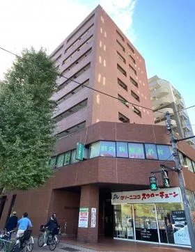 麻布ハイプラザビルの外観