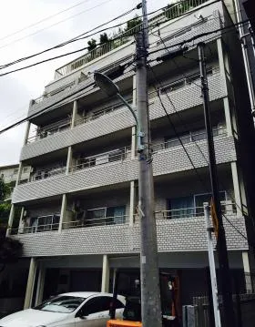 カーサ麻布西館ビルの外観