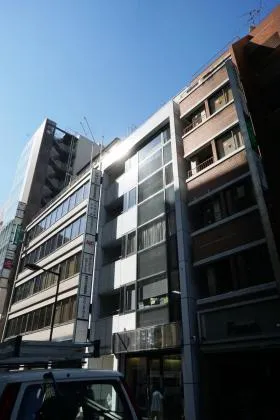 銀座山岸ビルの外観