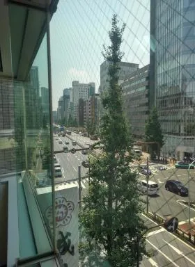 辰ビルの外観