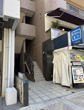 シャトーデスポワール麻布ビルの外観