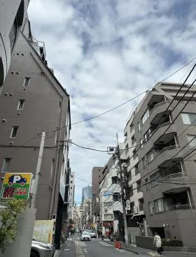 decimo AZABUビルの外観