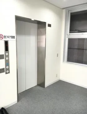 ヒューリック銀座1丁目昭和通りビルの外観