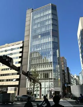 ヒューリック銀座1丁目昭和通りビルの外観
