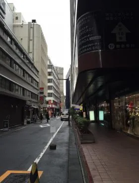 ヒューリック銀座ウォールビルの外観