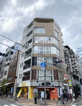 酒井ビルの外観