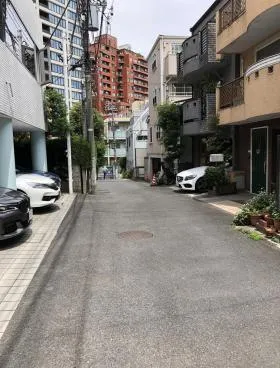 クリーデンス麻布台ビルの外観