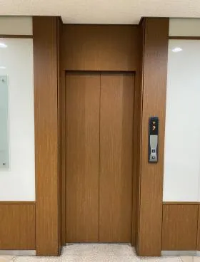 寿パークビルの外観
