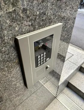 麻布保坂ビルの外観