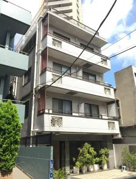 日下部ビルの外観