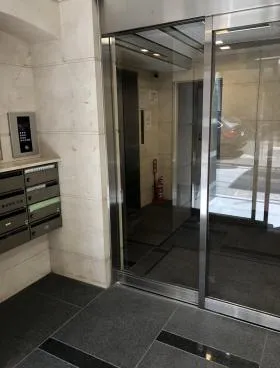 プライム東麻布(旧:イイダビルアネックス東麻布)ビルの外観