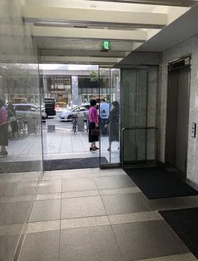 銀座幸ビルの外観