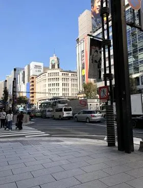 銀座幸ビルの外観