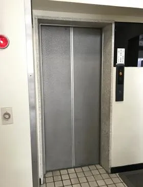 ふじビルの外観