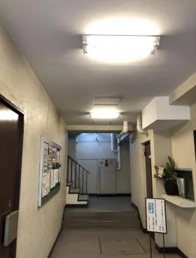 麻布台マンションビルの外観
