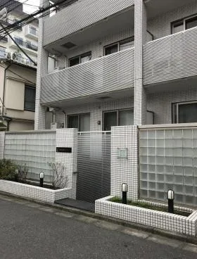 コンフォリア麻布台ビルの外観
